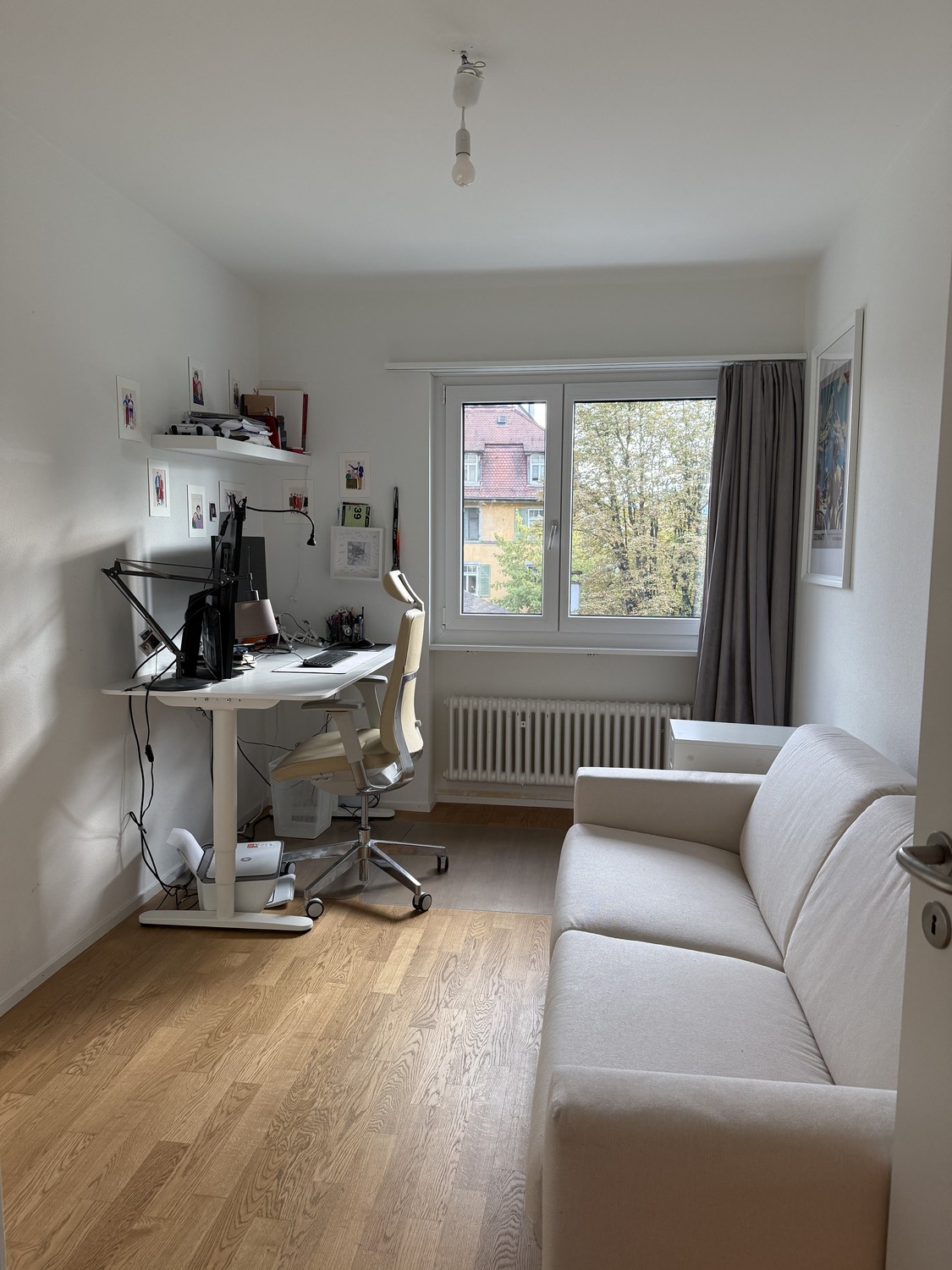 Helle 3.5-Zimmer-Wohnung mit zwei Balkonen am Klusplatz (Kreis 7), Foto 3 von 7