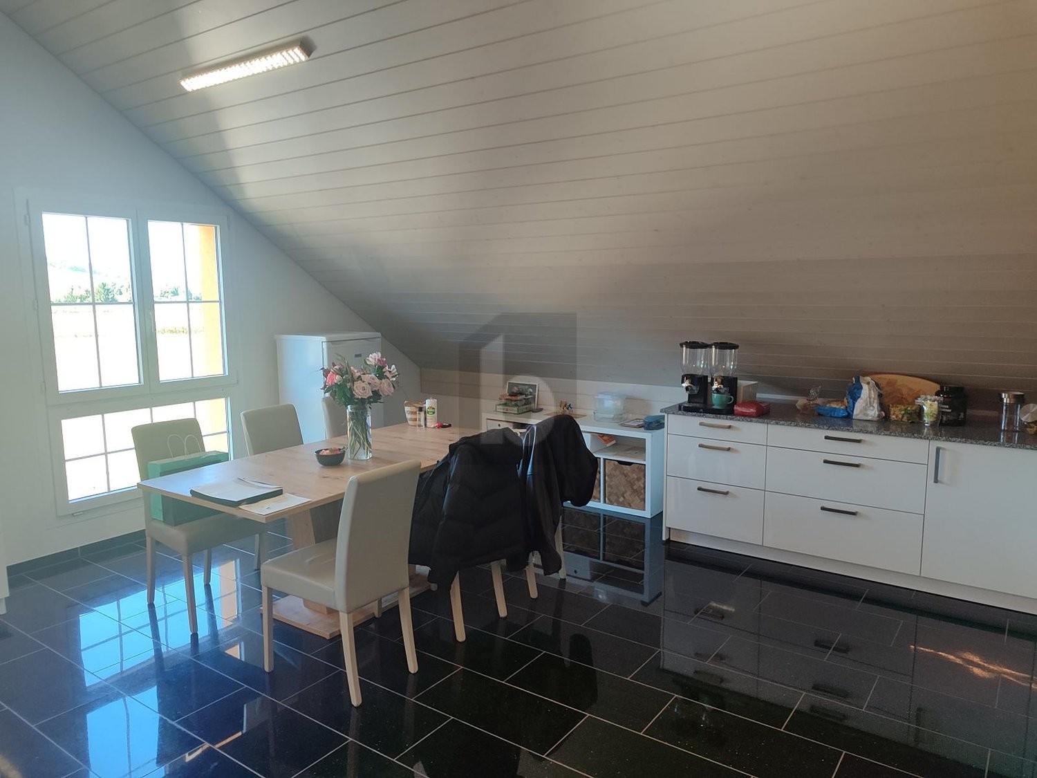 2 ½ rooms roof flat, Foto 2 von 4