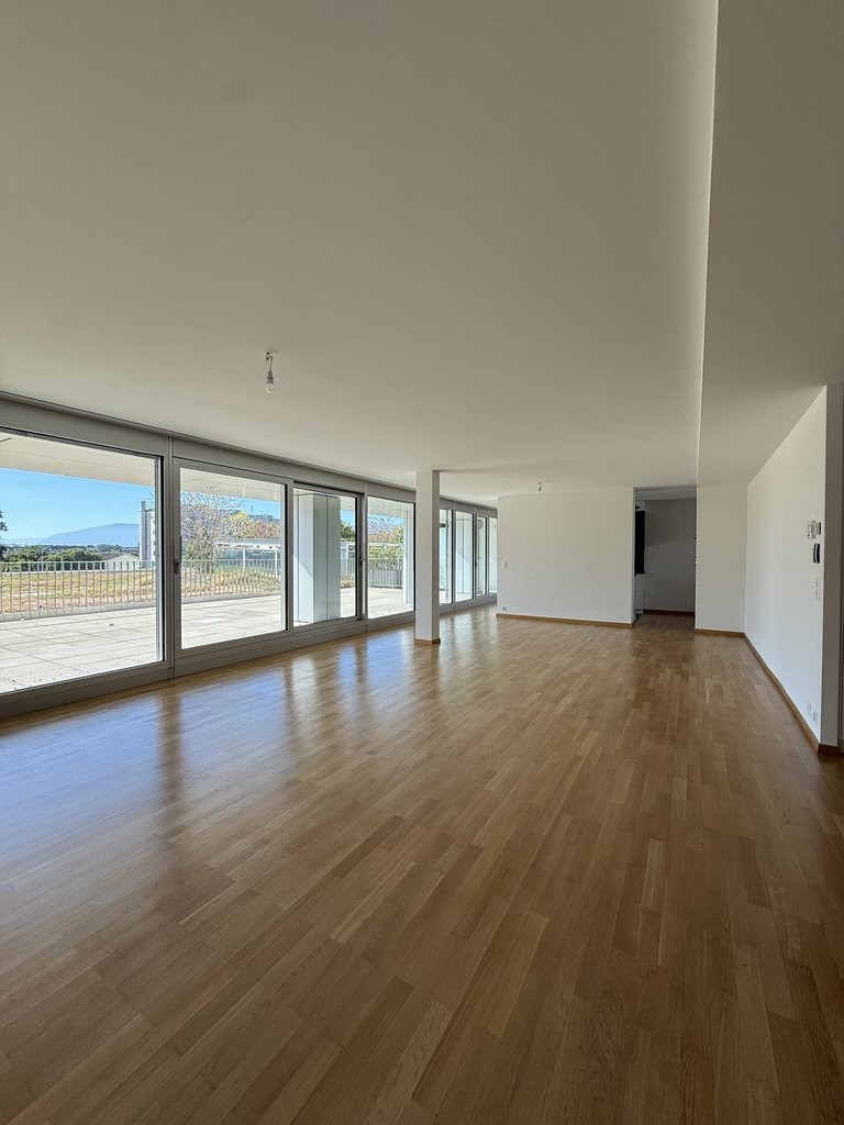 6 ½ Zimmer Wohnung, Foto 1 von 9