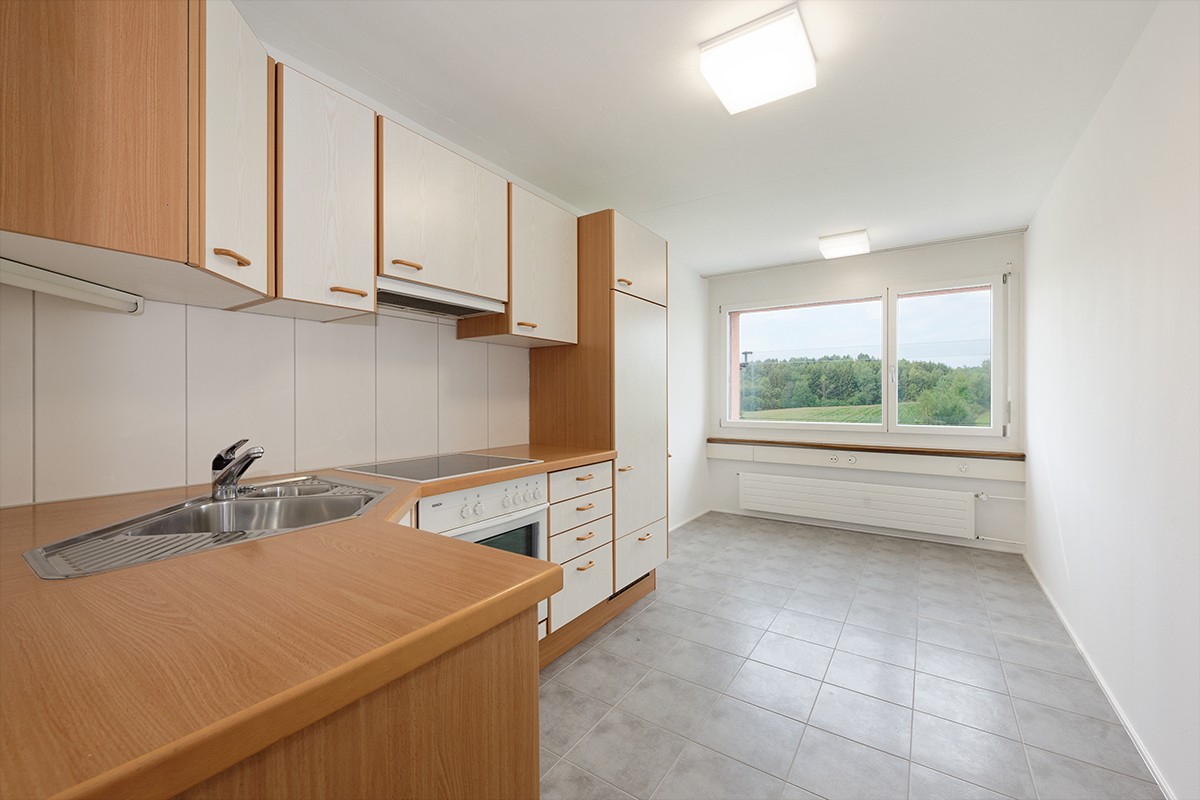 28-726m² office