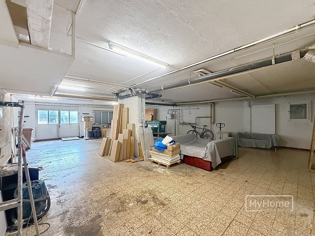 111m² Gewerbe, Foto 1 von 4