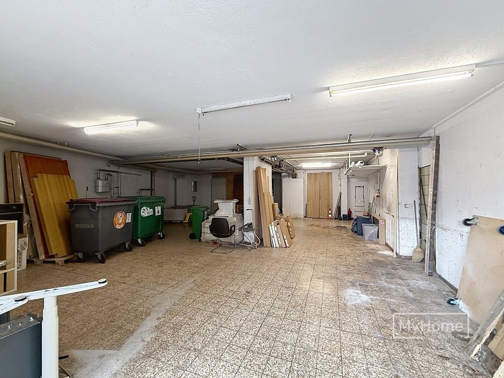 111m² Gewerbe, Foto 2 von 4