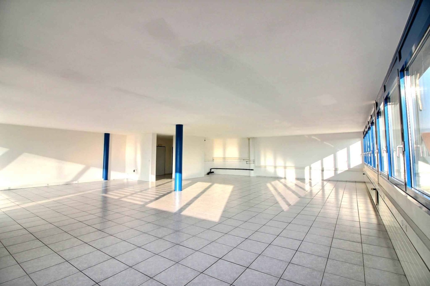 168m² Büro, Foto 4 von 9