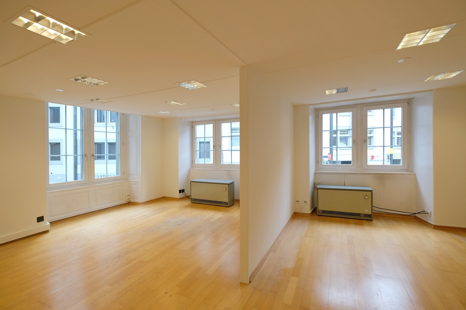 Ufficio, foto 2 di 5