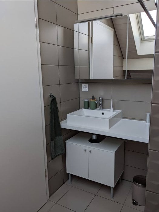 1 room single room