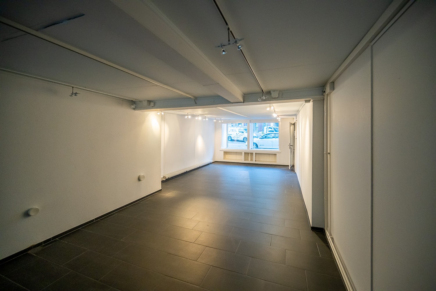 52m² commercial
