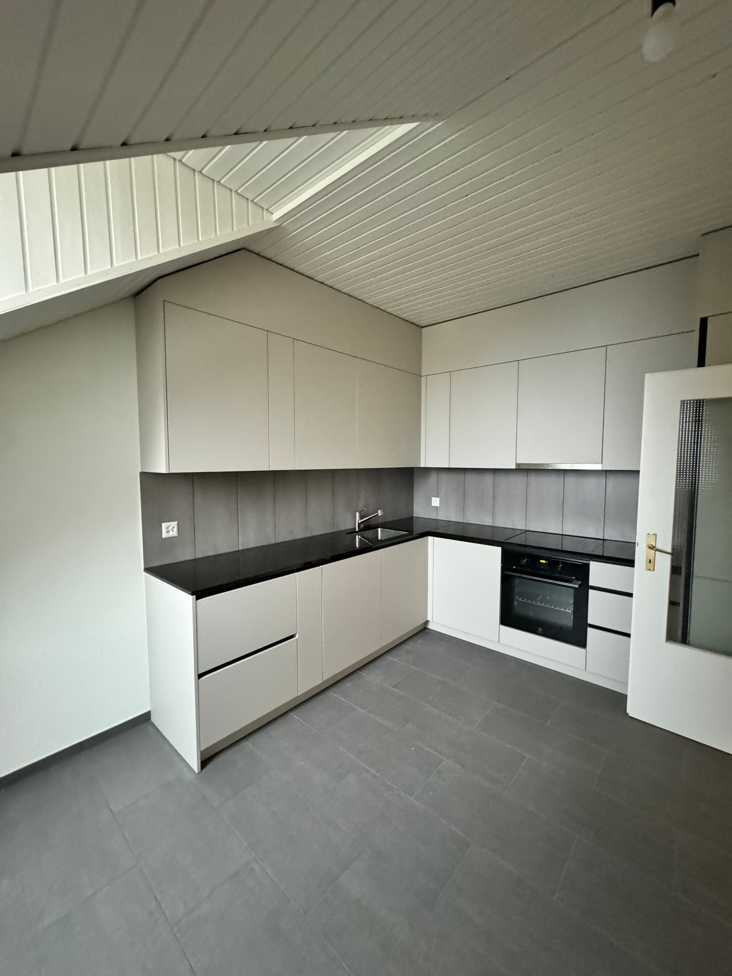 4 ½ rooms roof flat, Foto 1 von 9