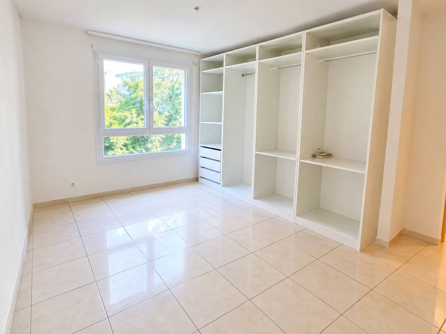 2-Zimmer-Wohnung, Foto 2 von 3