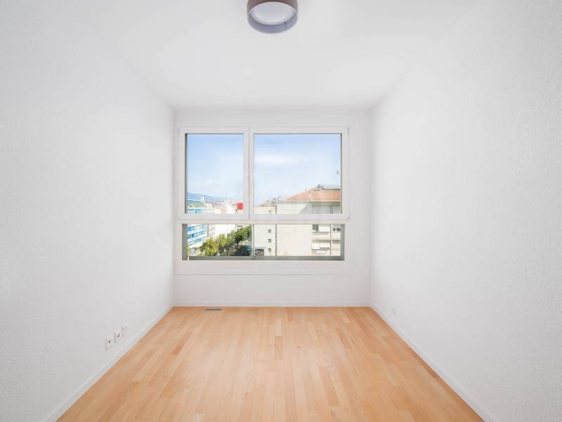 6 rooms apartment
