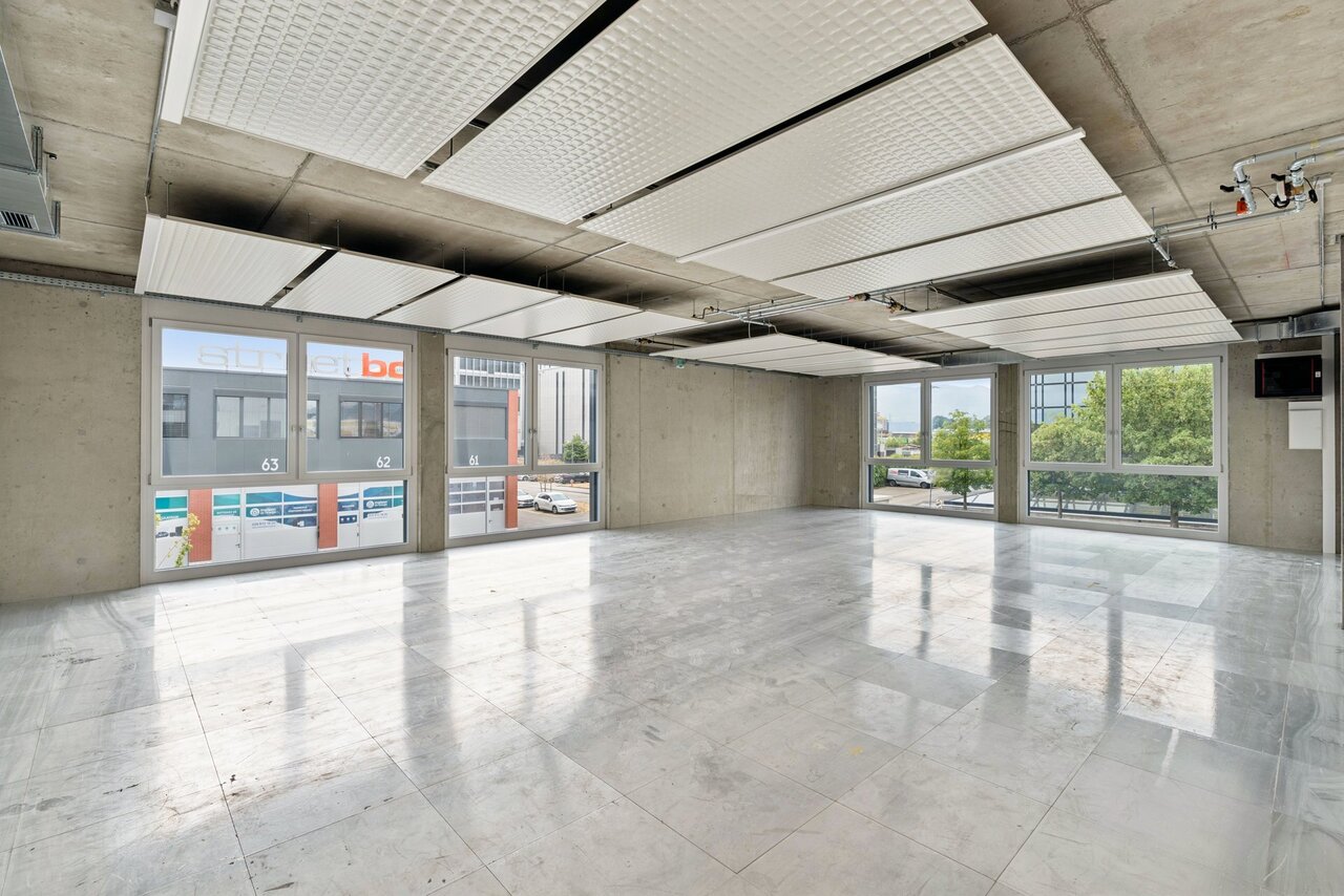 99m² workshop