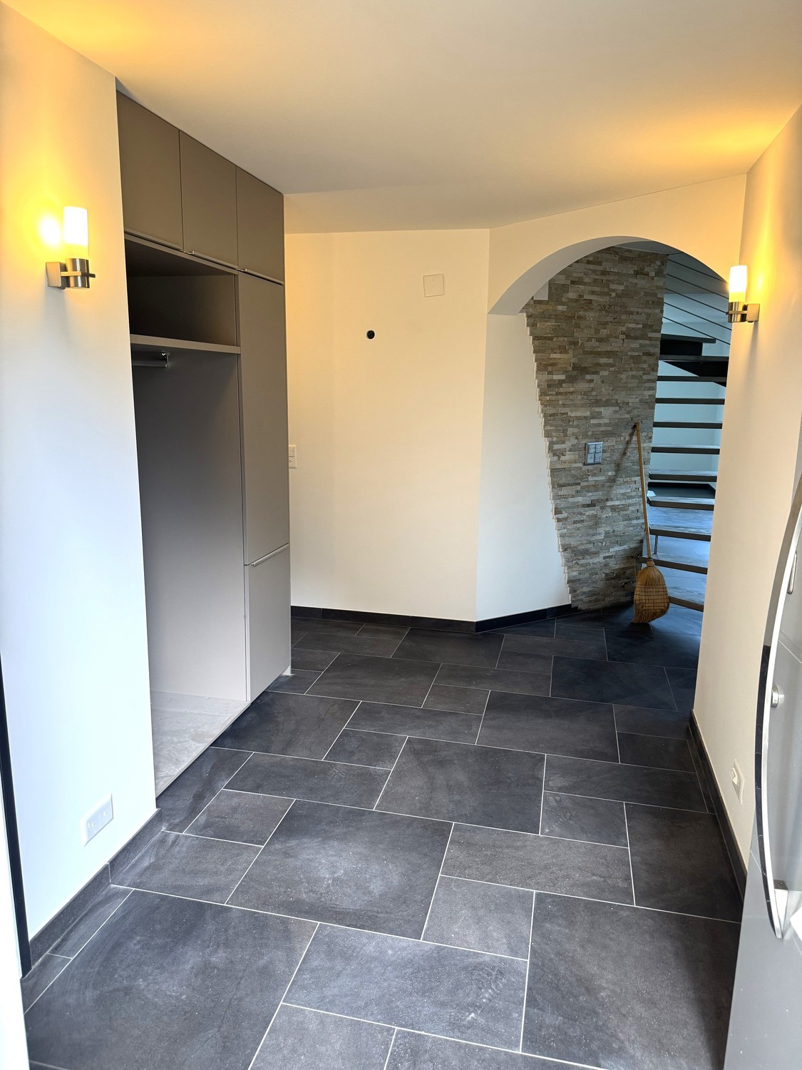 10 rooms single house