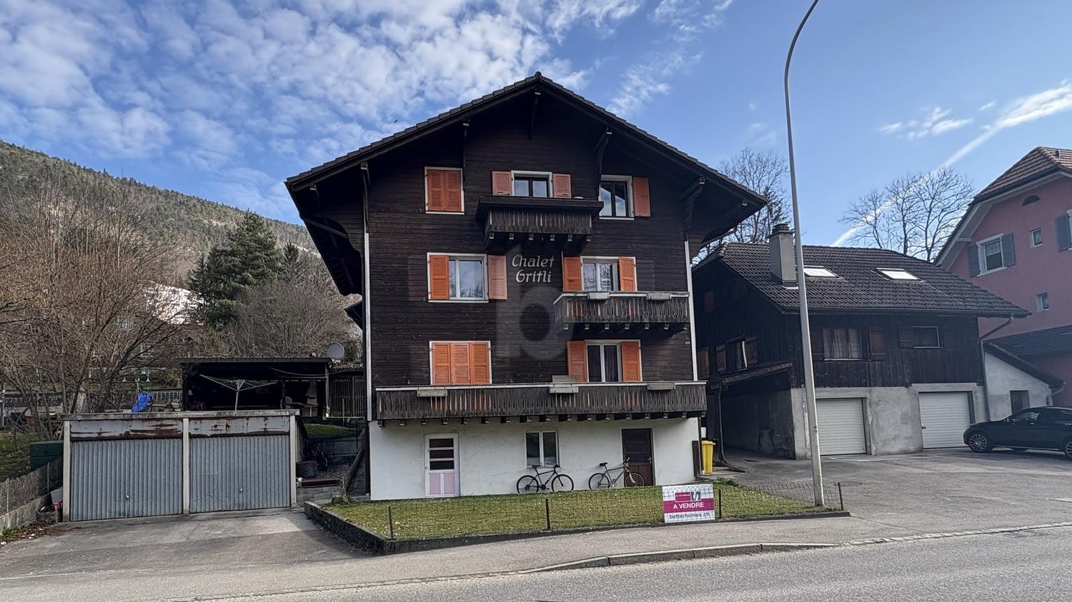 12 ½ rooms multi family house, Foto 2 von 4