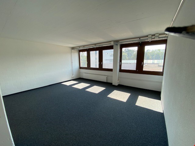 270m² de bureaux