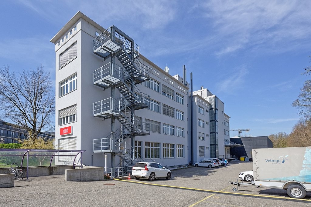 480m² office