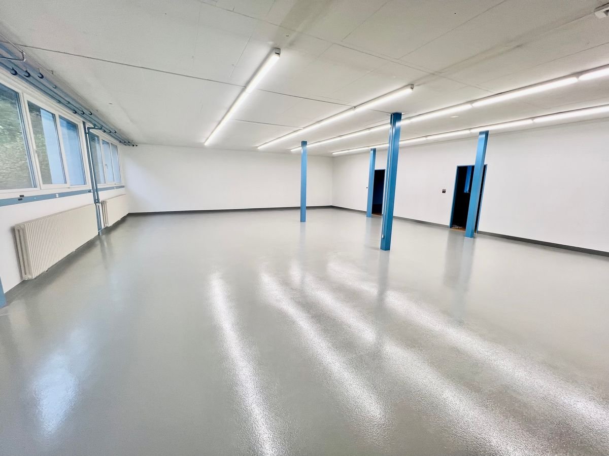 Atelier de 240m², photo 3 sur 5