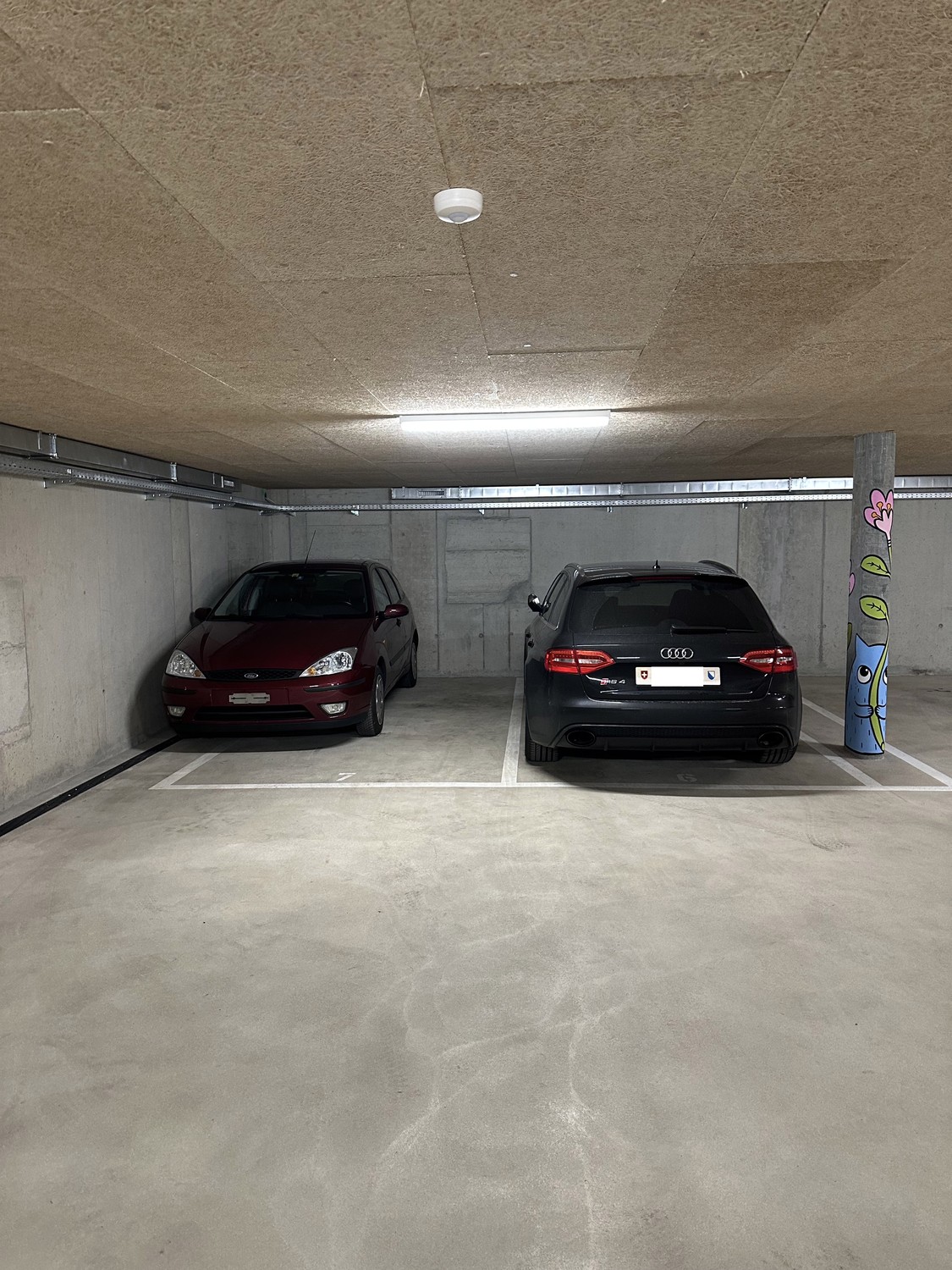 Underground slot, Foto 1 von 2