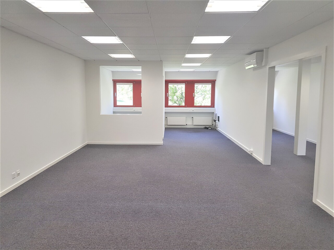 138m² office