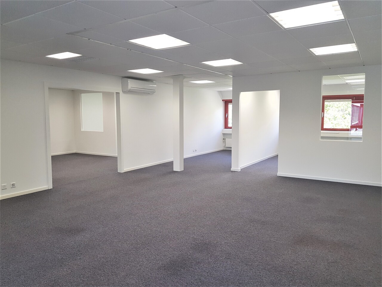 138m² office