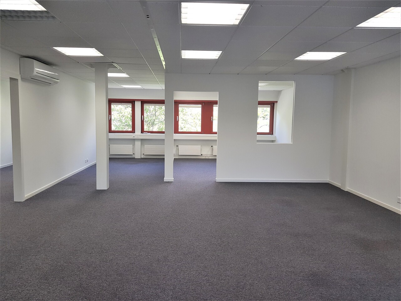 138m² office