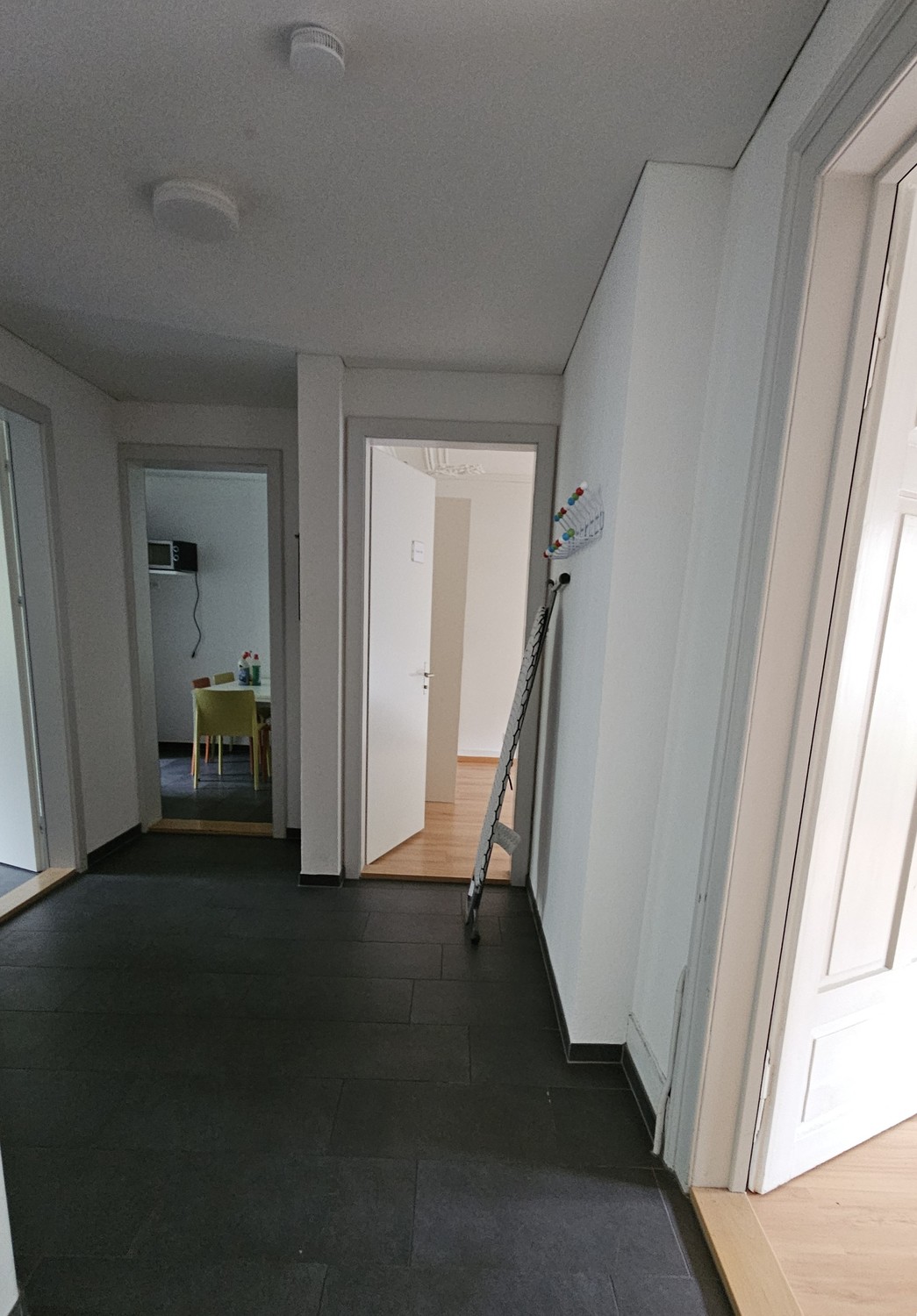 Chambre dans un appartement partagé