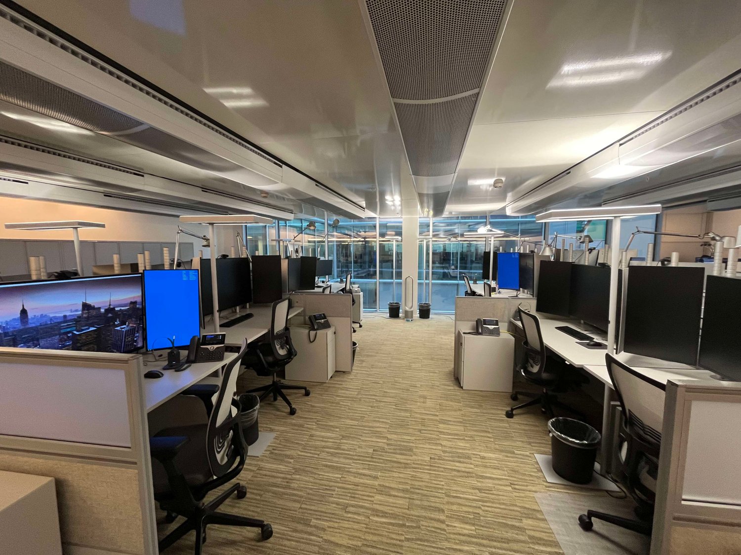 300m² Büro, Foto 3 von 6