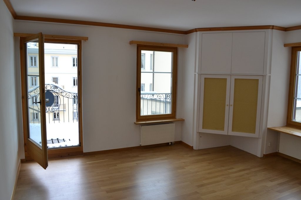 73m² office