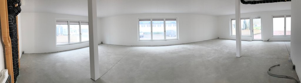 115m² shop