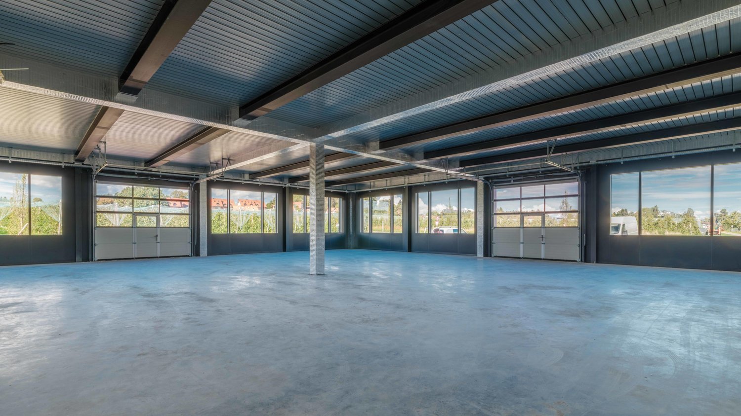 182m² Industrieobjekt, Foto 3 von 8