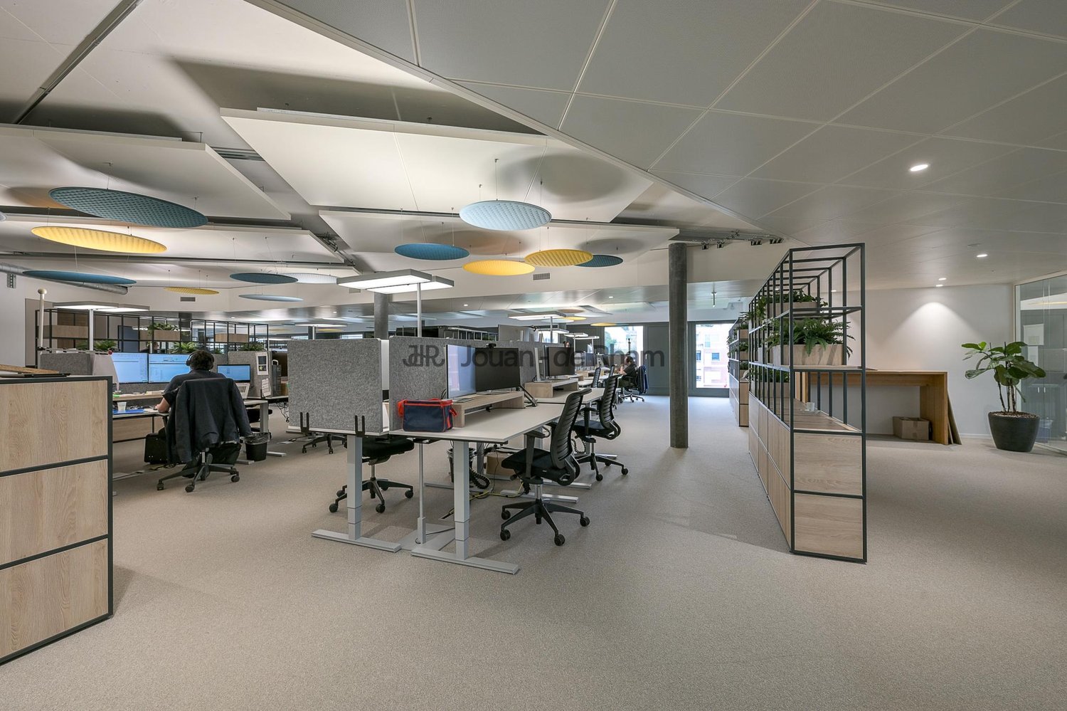 687m² office, photo 3 of 10