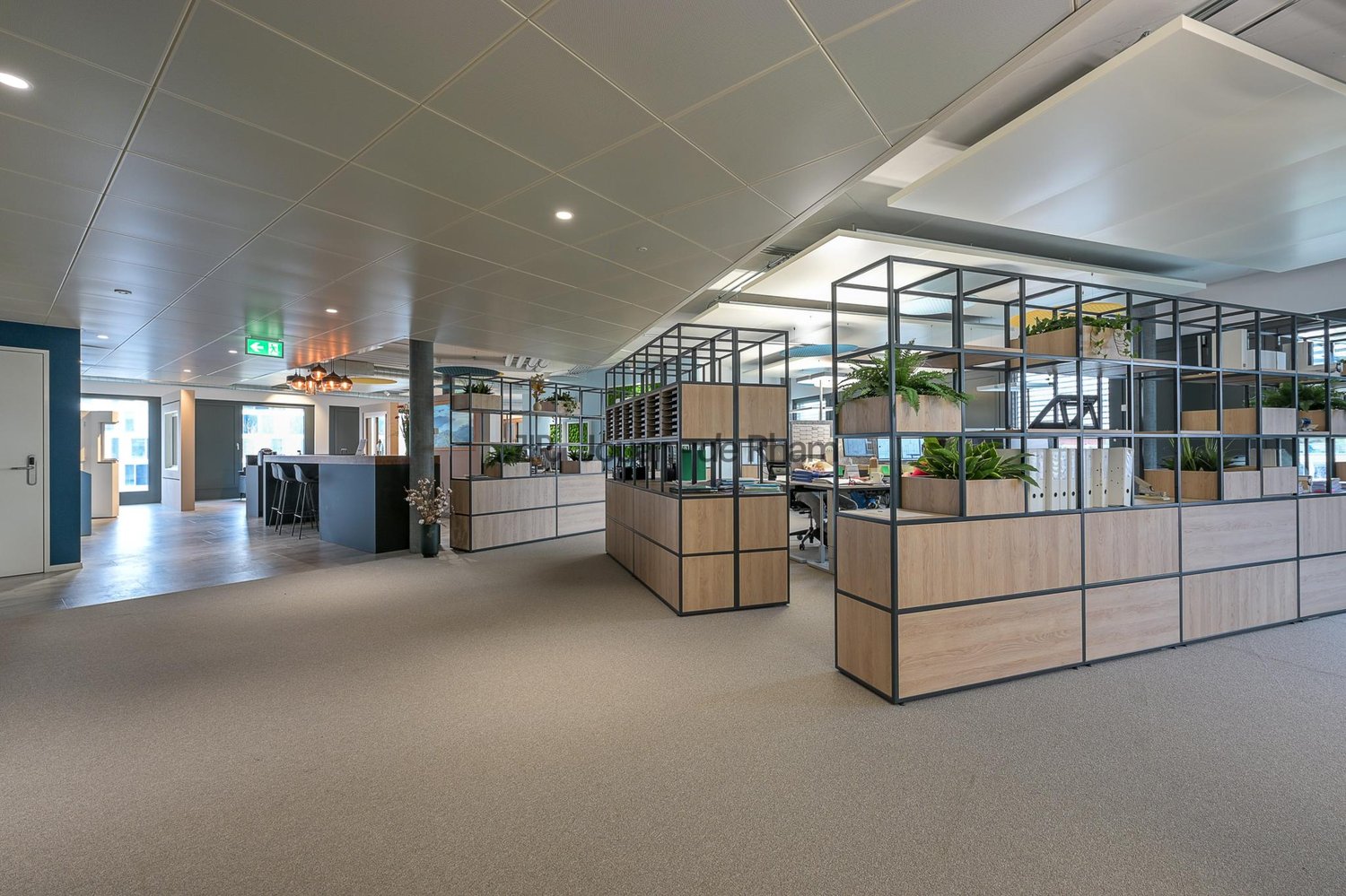 687m² office, photo 4 of 10