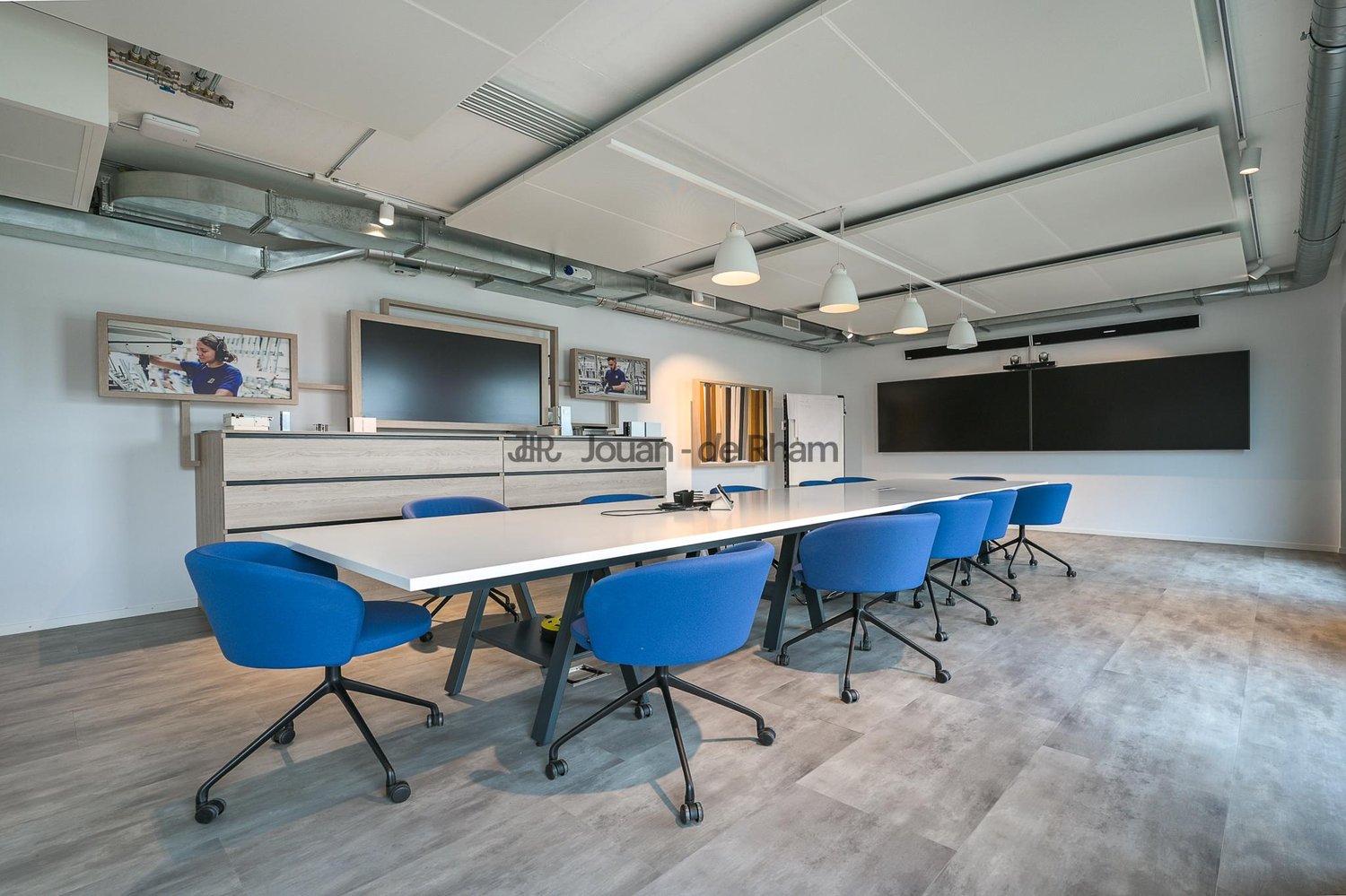 687m² office, photo 5 of 10
