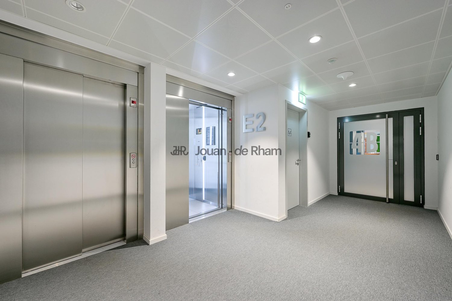 687m² office, photo 10 of 10