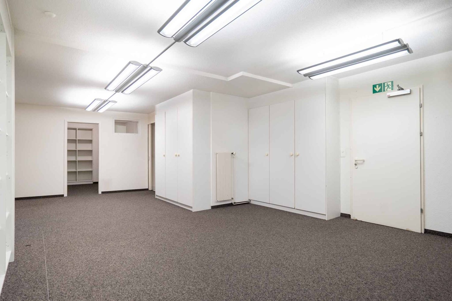 217m² Büro, Foto 3 von 10