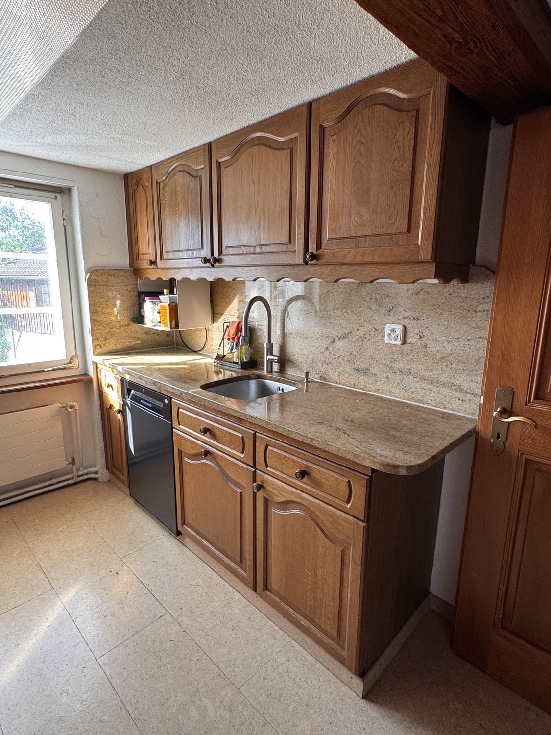 8 ½ rooms single house