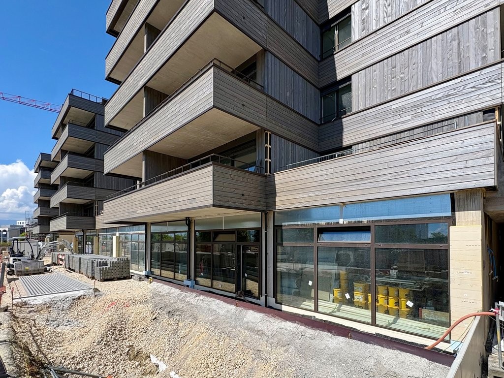 140m² Laden