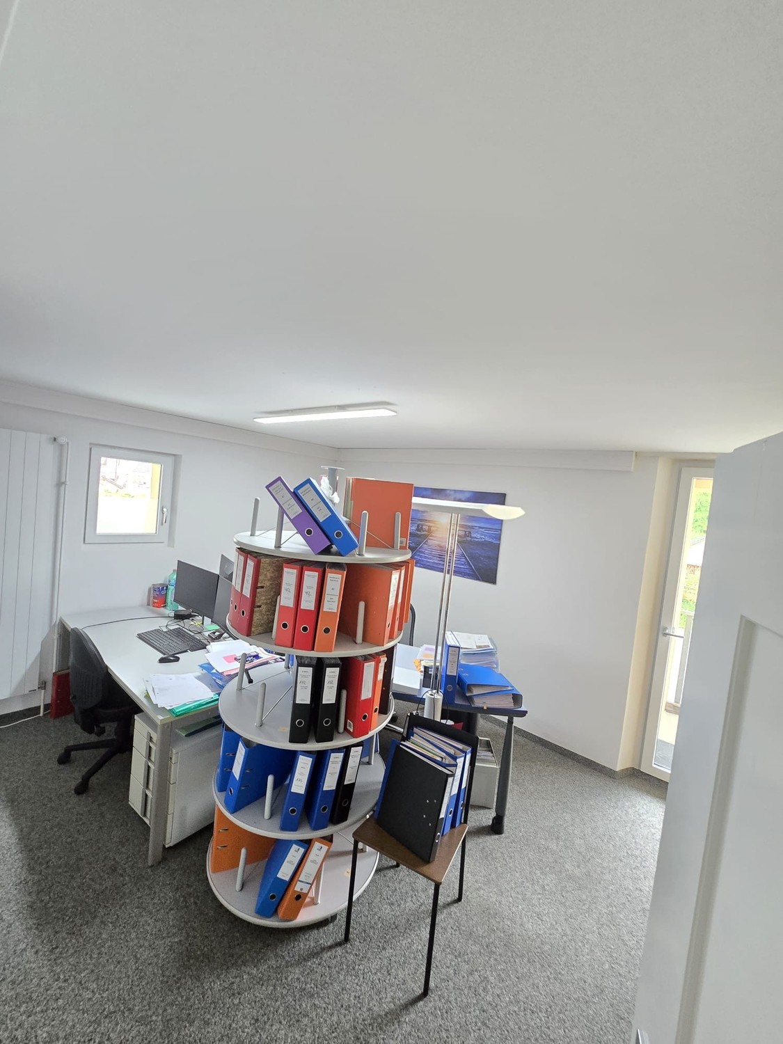 80m² office