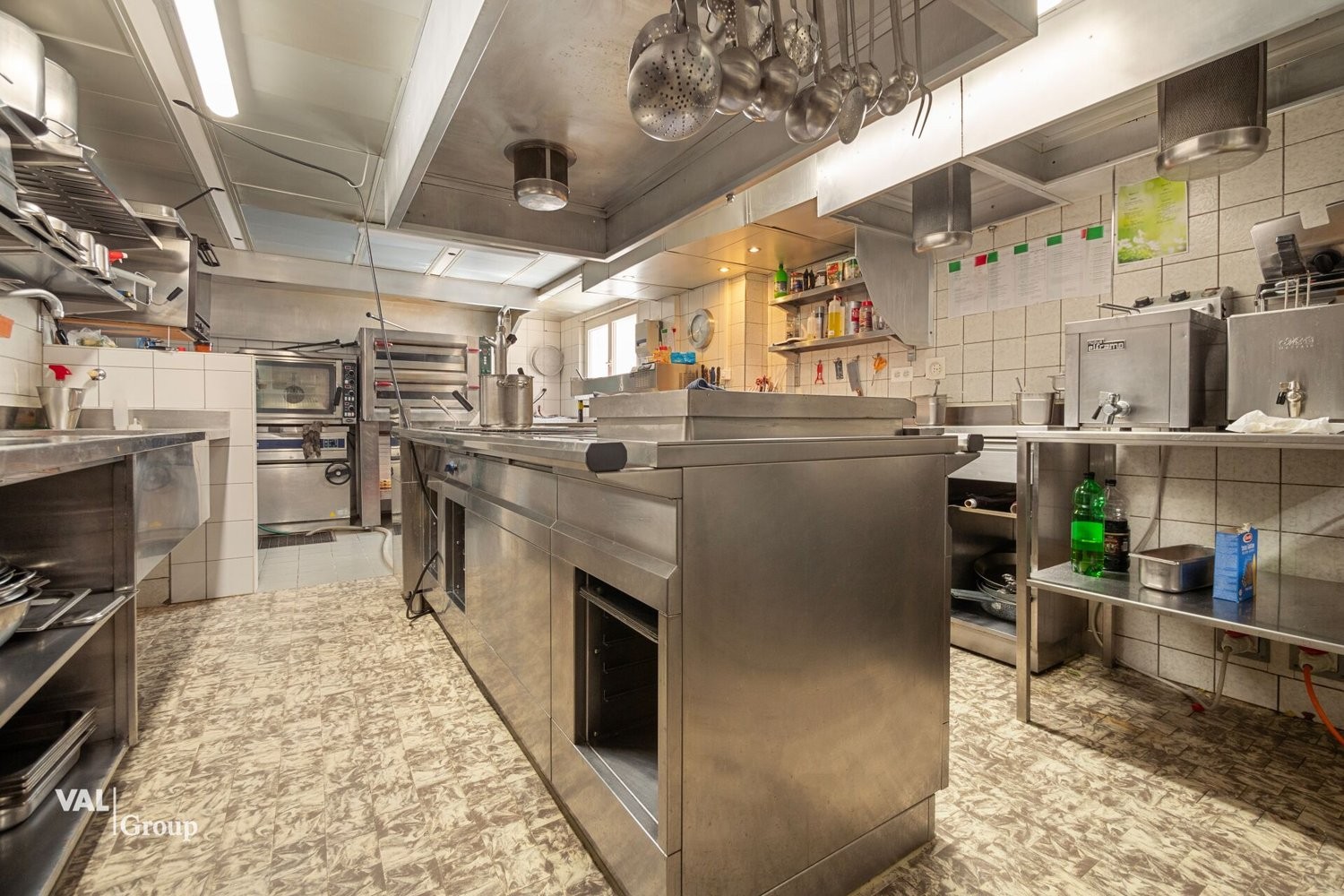 Ristorante di 308m², foto 6 di 10
