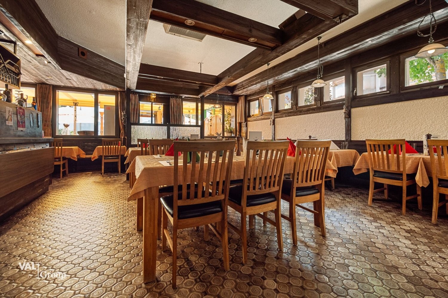 Ristorante di 308m², foto 5 di 10