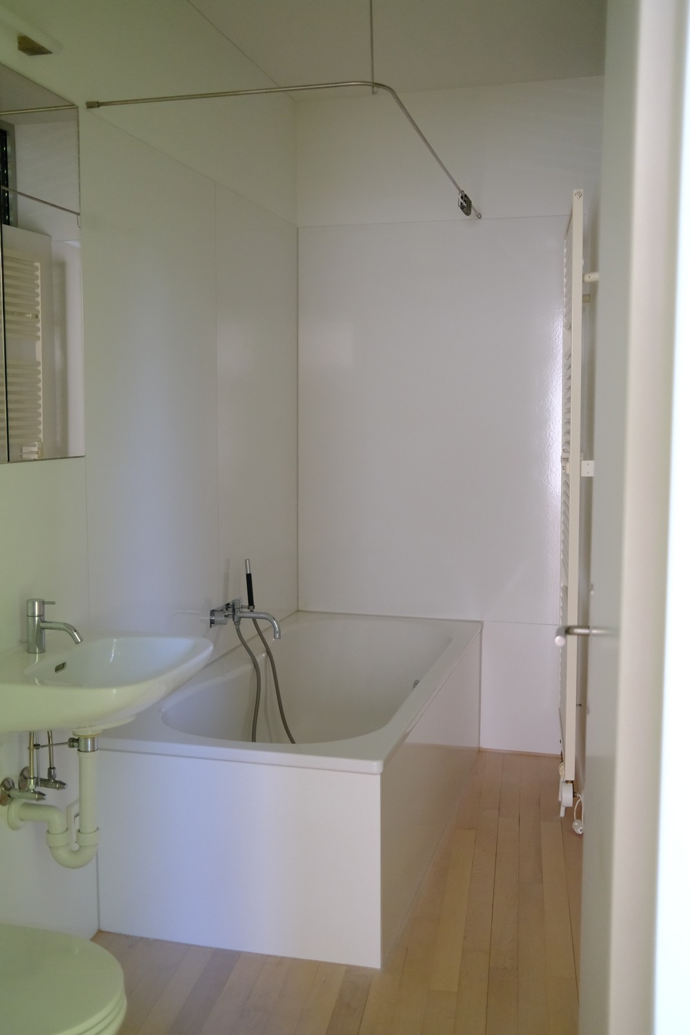 2 rooms single house