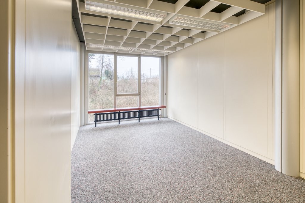 80m² commerciale