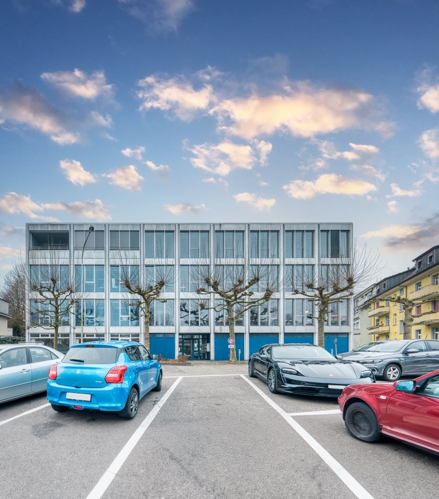80m² commerciale
