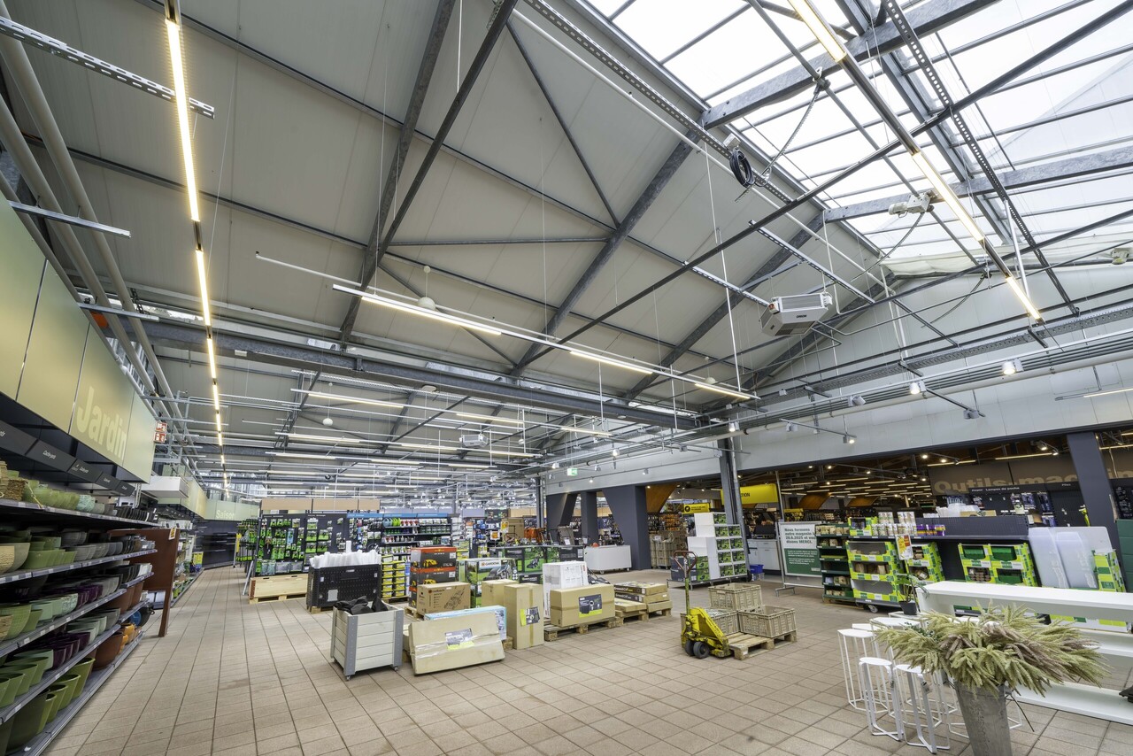 2500m² shop, Foto 10 von 10
