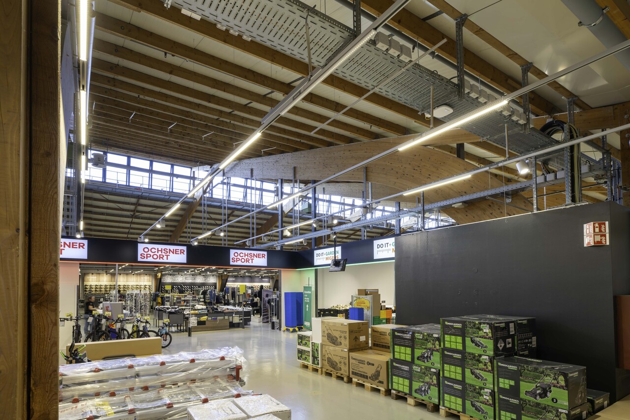 2500m² shop, Foto 4 von 10