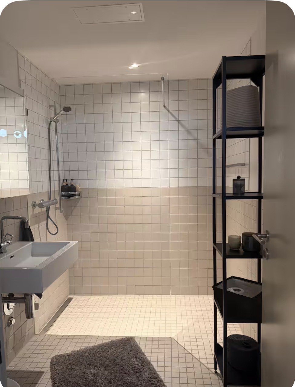 Room in a shared flat, Foto 1 von 3