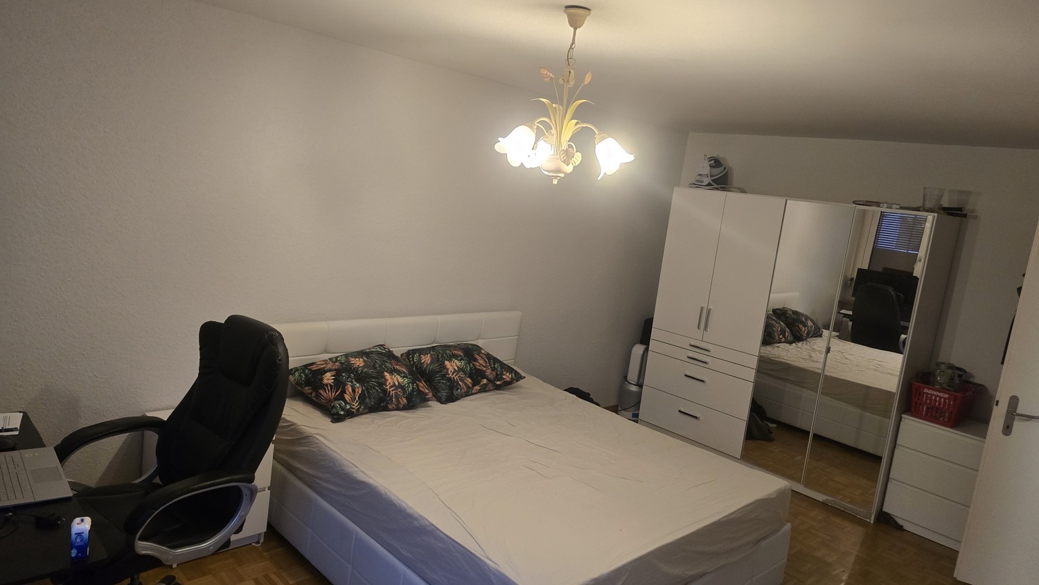Room in a shared flat, Foto 2 von 6