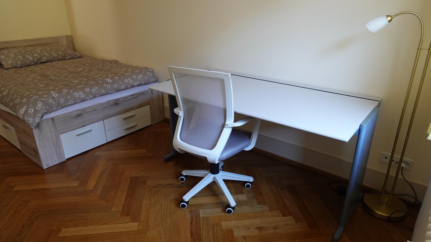 Room in a shared flat, Foto 8 von 10