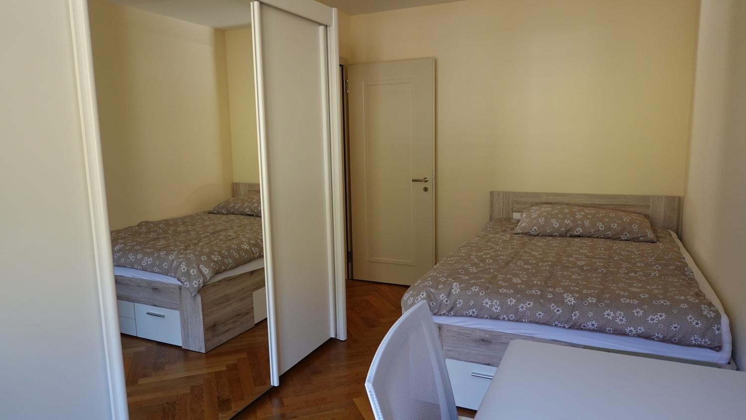 Room in a shared flat, Foto 9 von 10