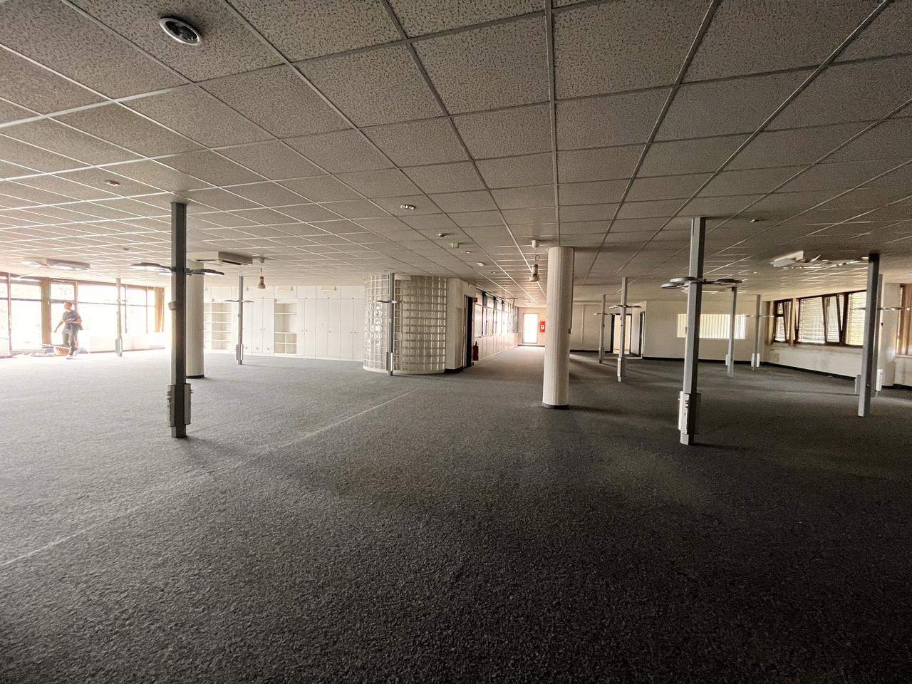 605m² office, Foto 2 von 4