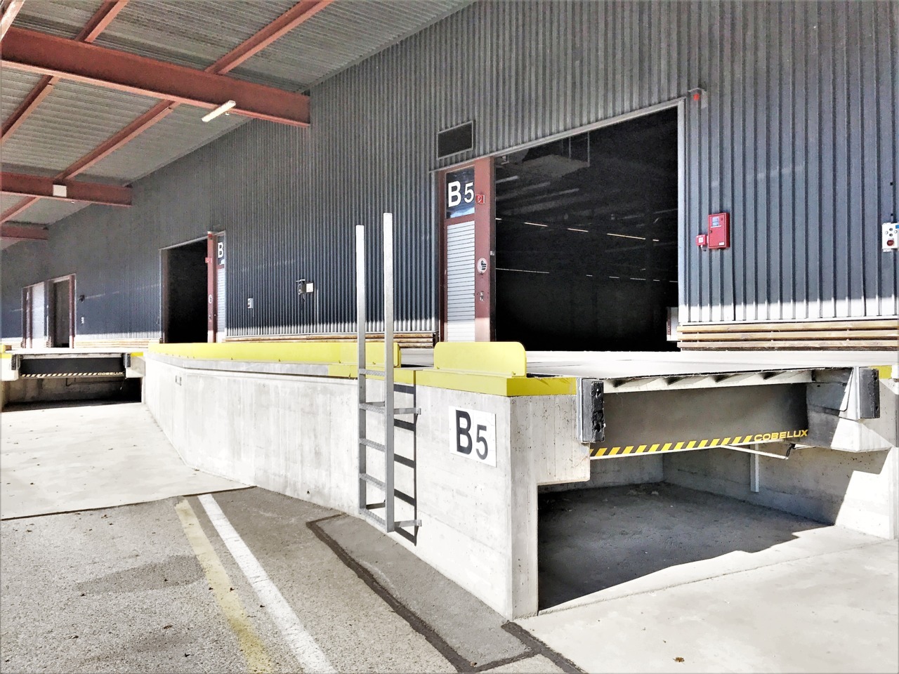 4530m² industrial object