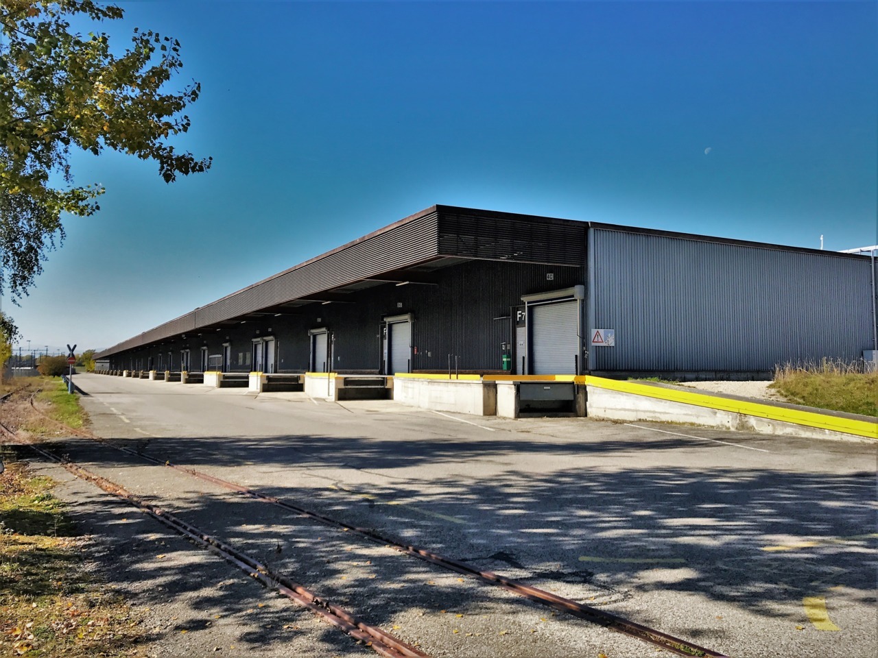 4530m² industrial object